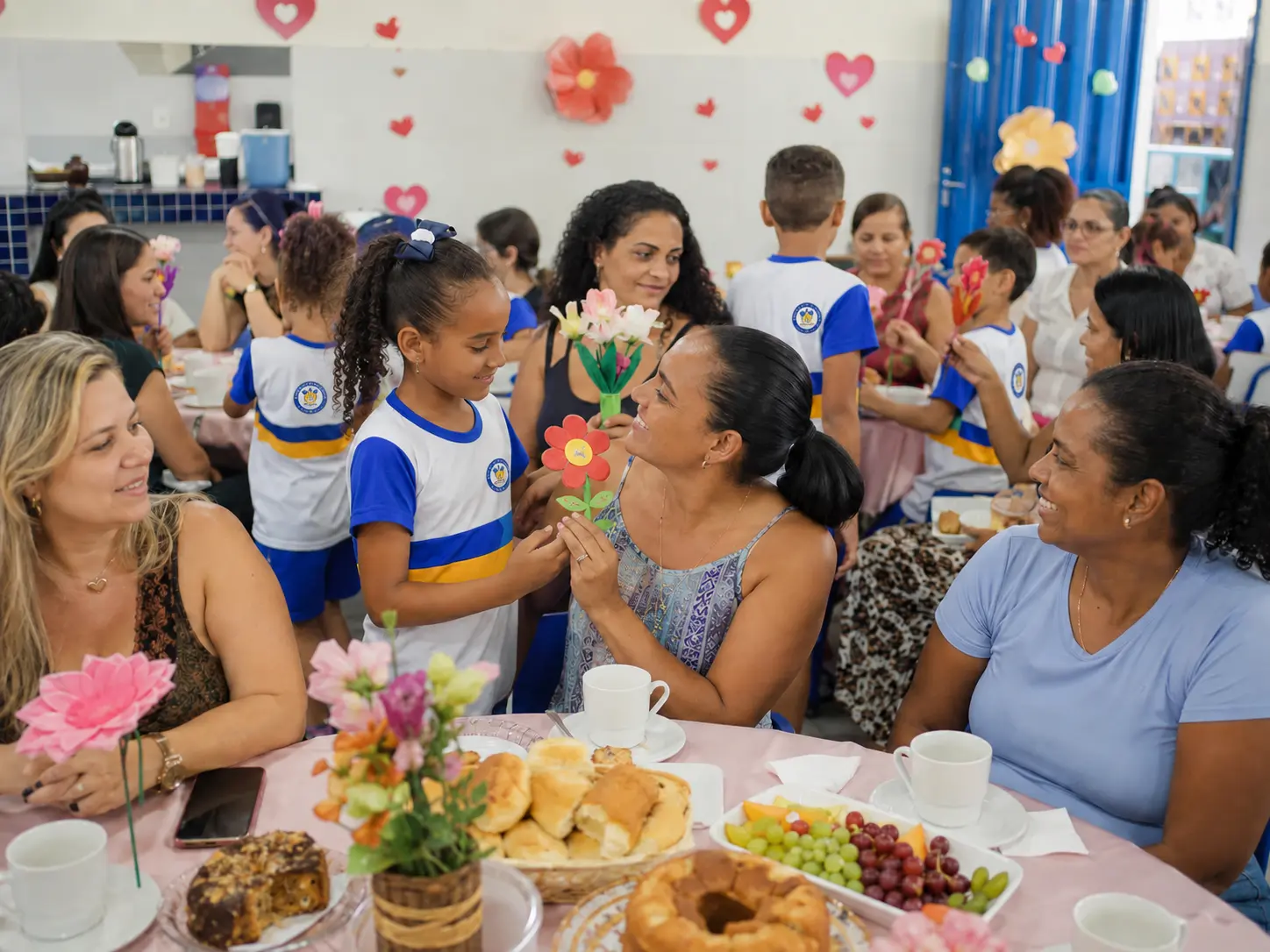 Chá da tarde em comemoração ao Dia das Mães